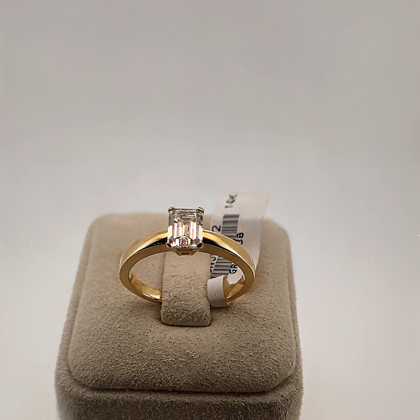 Lab Grown Diamond