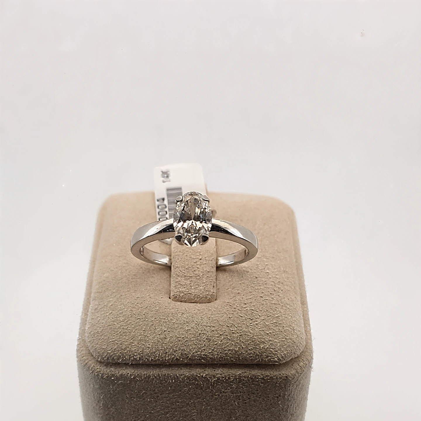 Lab Grown Diamond