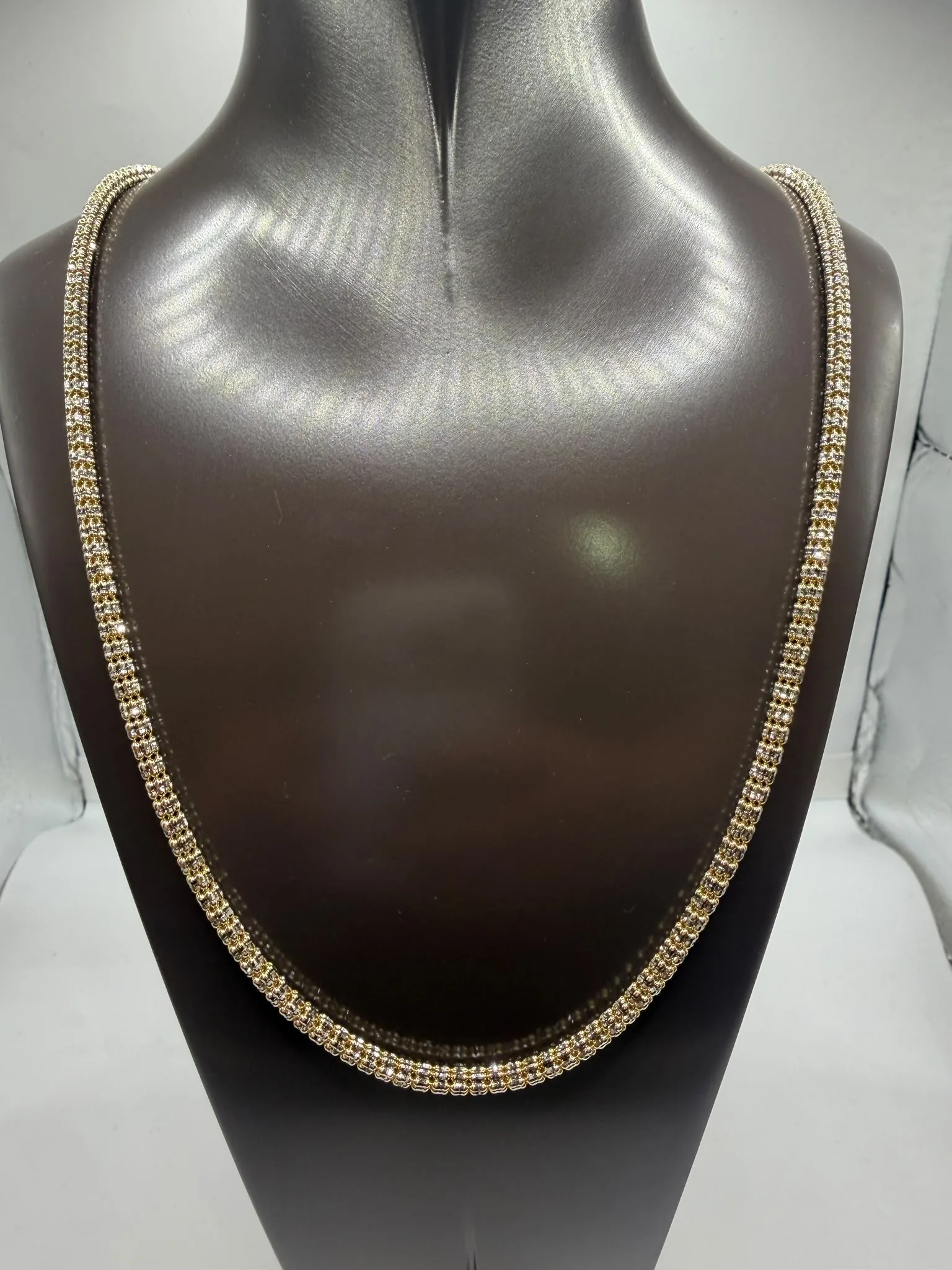 14 kt Gold Ice Chain